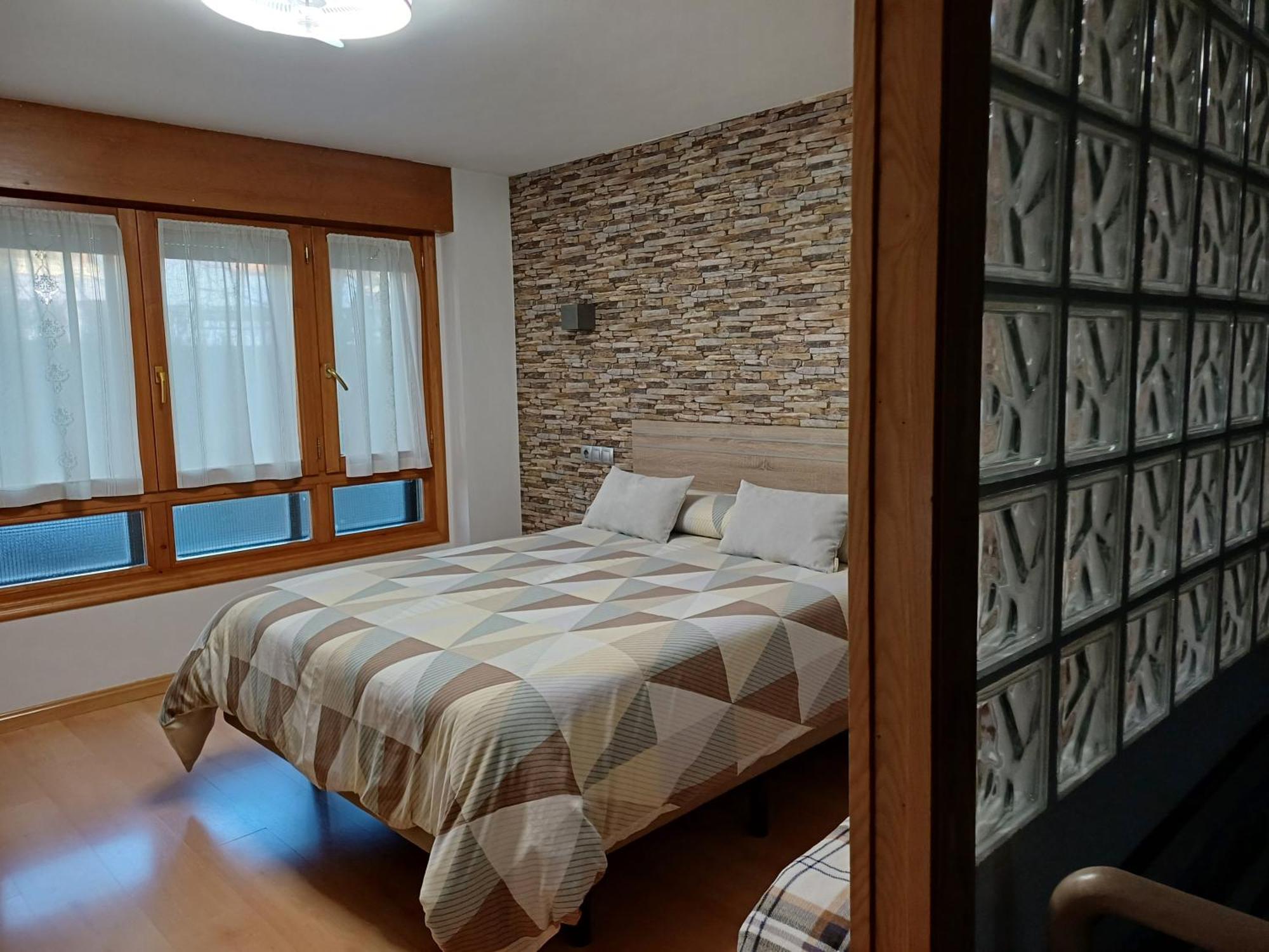 Apartamento Puerta del Pirineo Sabiñánigo Exterior foto