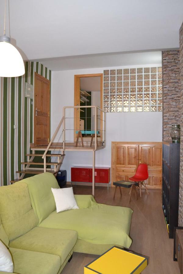Apartamento Puerta del Pirineo Sabiñánigo Exterior foto